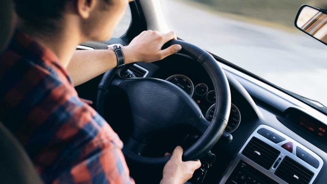 Salud auditiva y conducción de vehículos